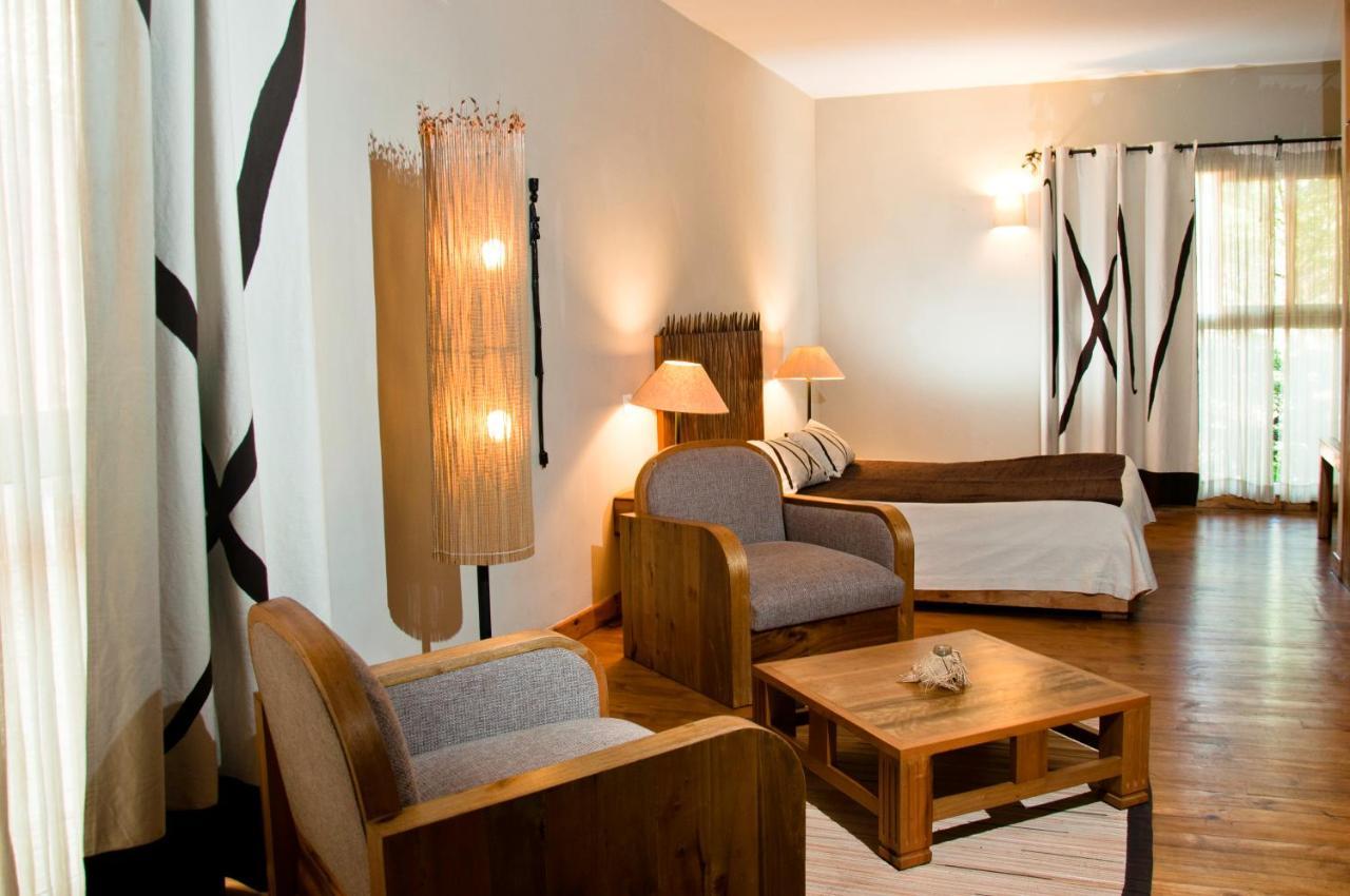 Hotel Restaurant Le Combava Antananarywa Zewnętrze zdjęcie