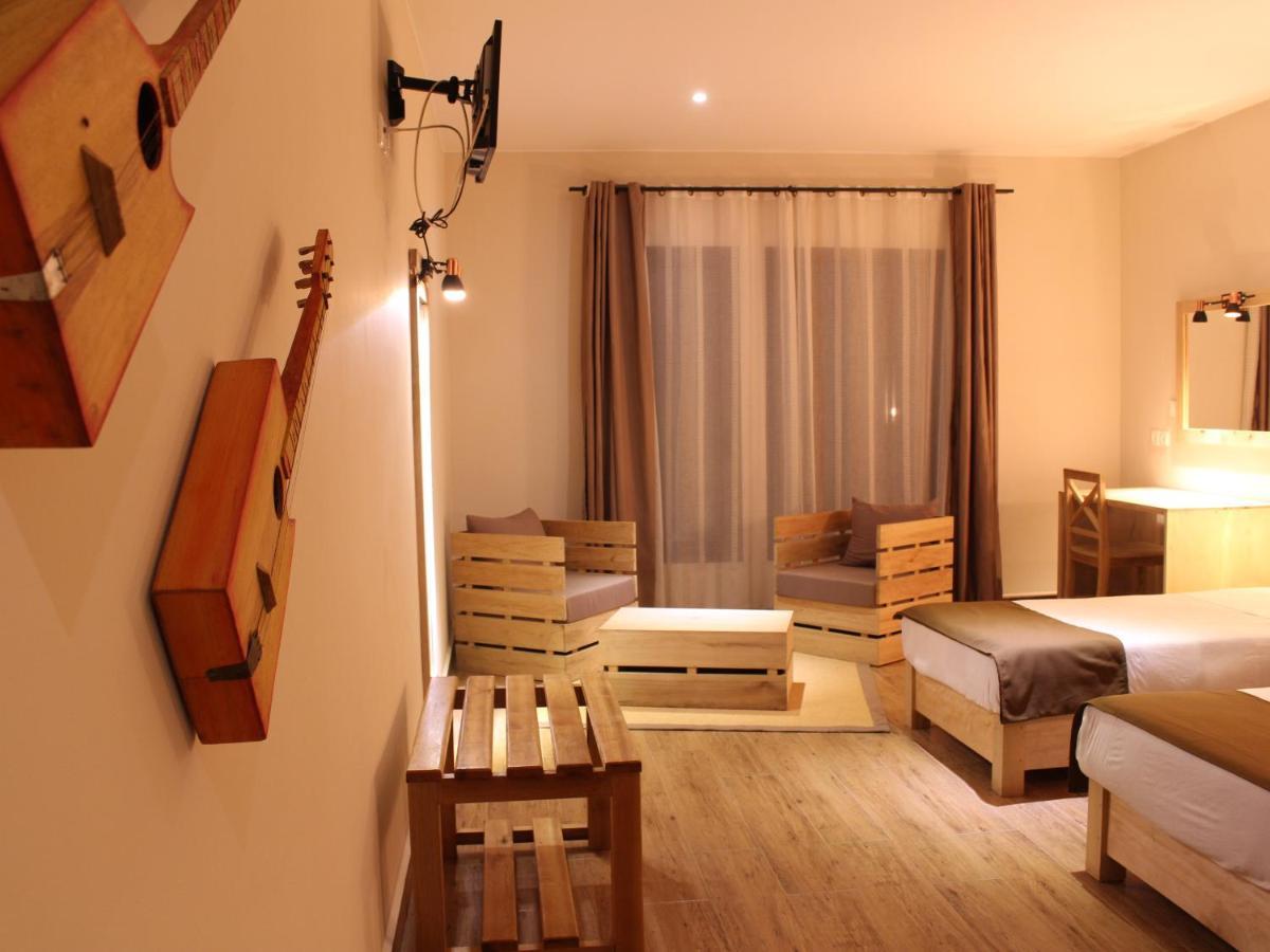 Hotel Restaurant Le Combava Antananarywa Zewnętrze zdjęcie