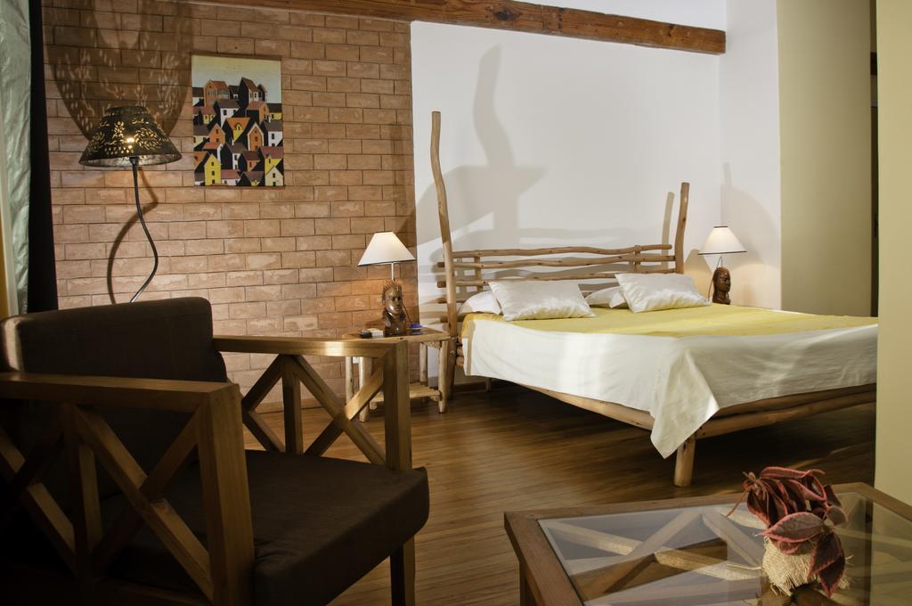 Hotel Restaurant Le Combava Antananarywa Pokój zdjęcie