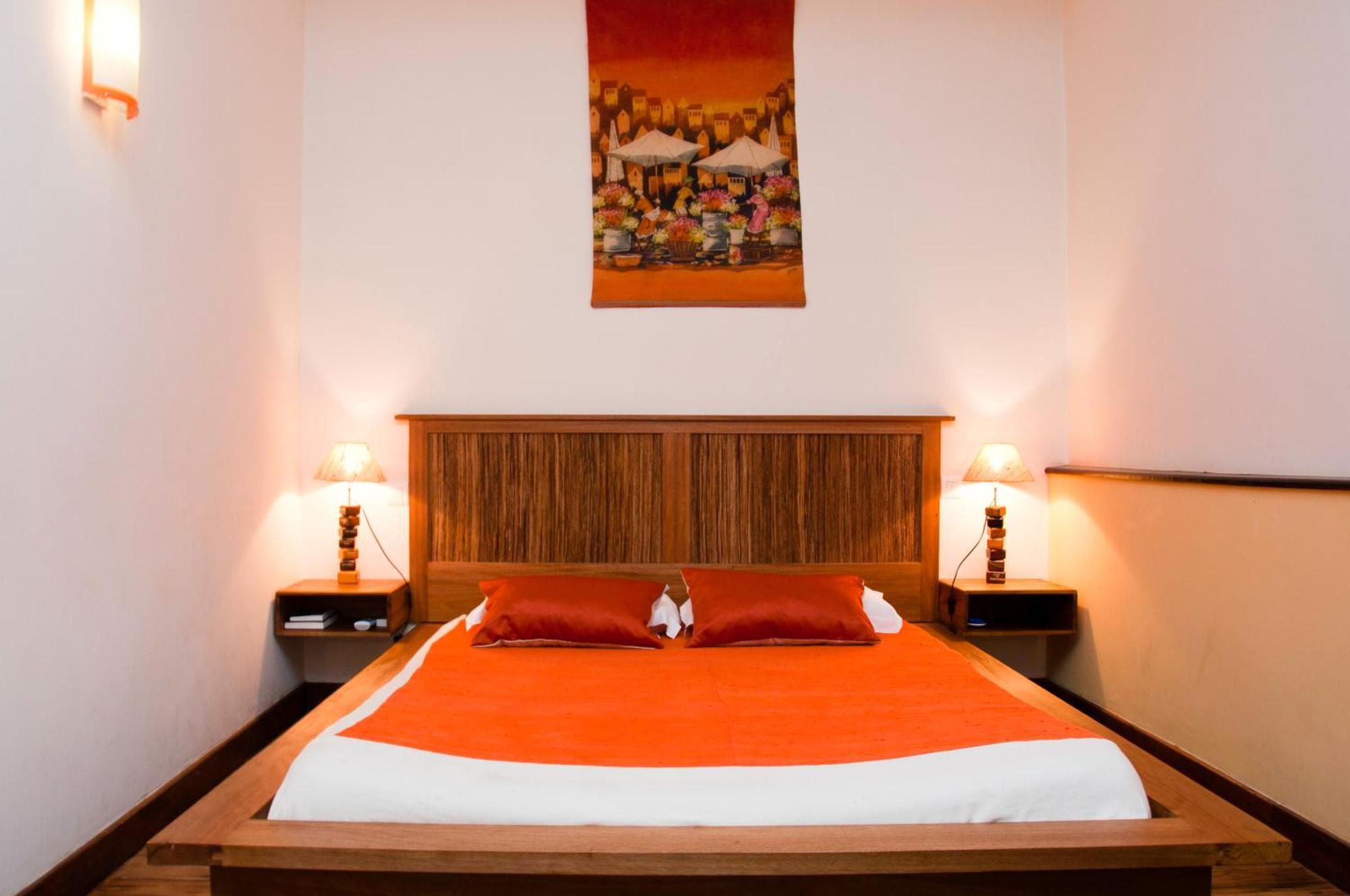 Hotel Restaurant Le Combava Antananarywa Zewnętrze zdjęcie