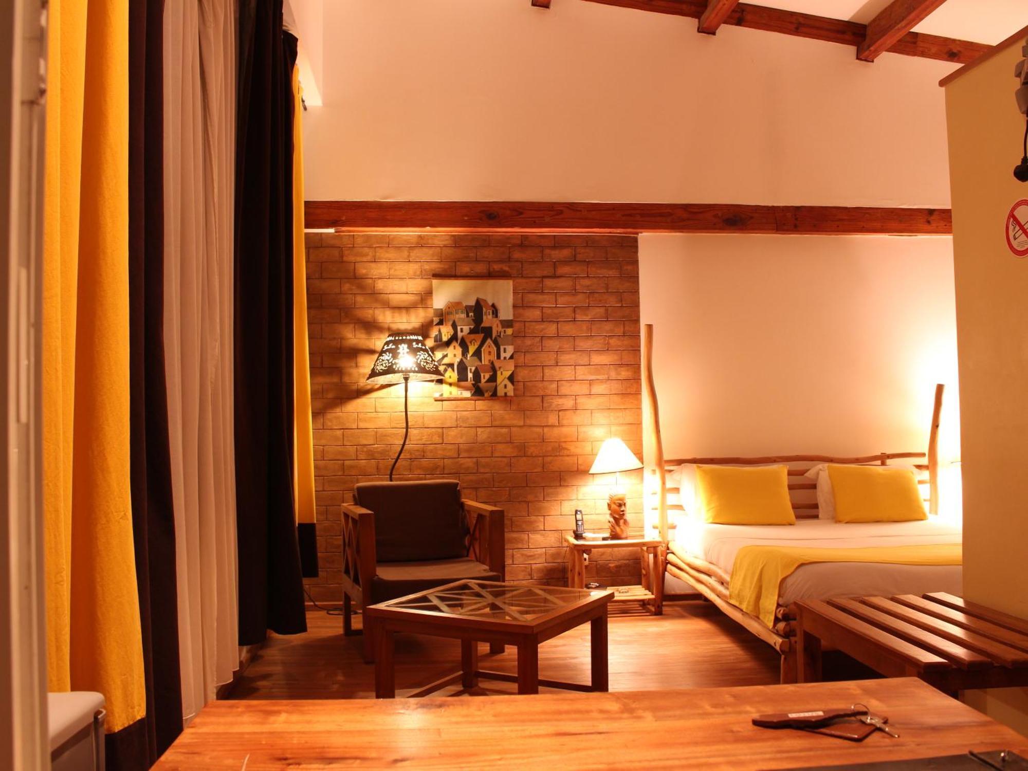 Hotel Restaurant Le Combava Antananarywa Zewnętrze zdjęcie