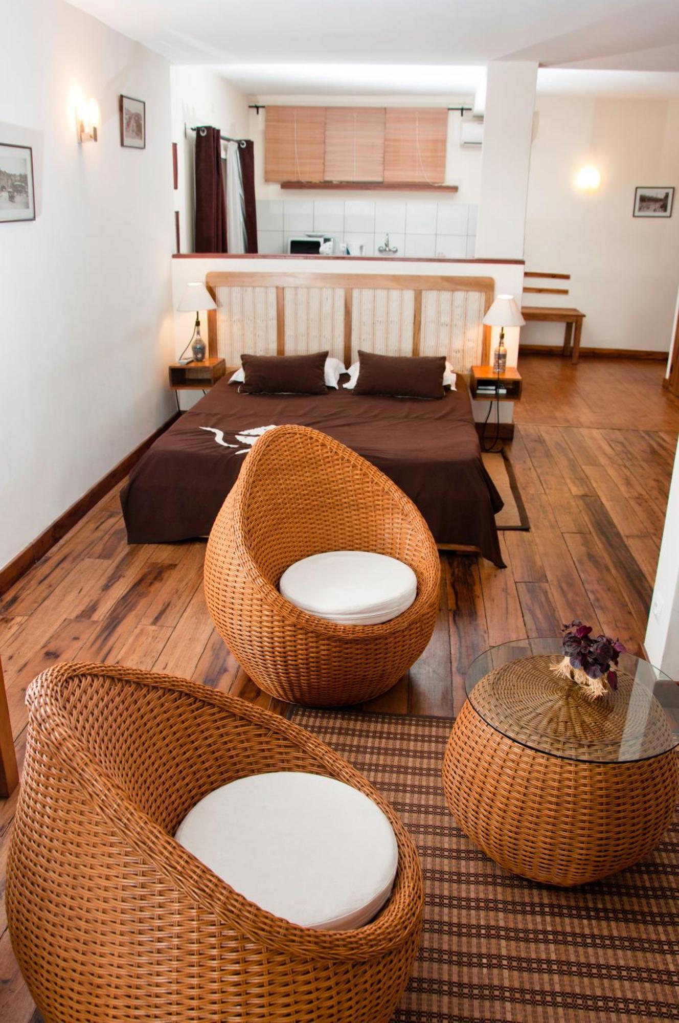 Hotel Restaurant Le Combava Antananarywa Zewnętrze zdjęcie