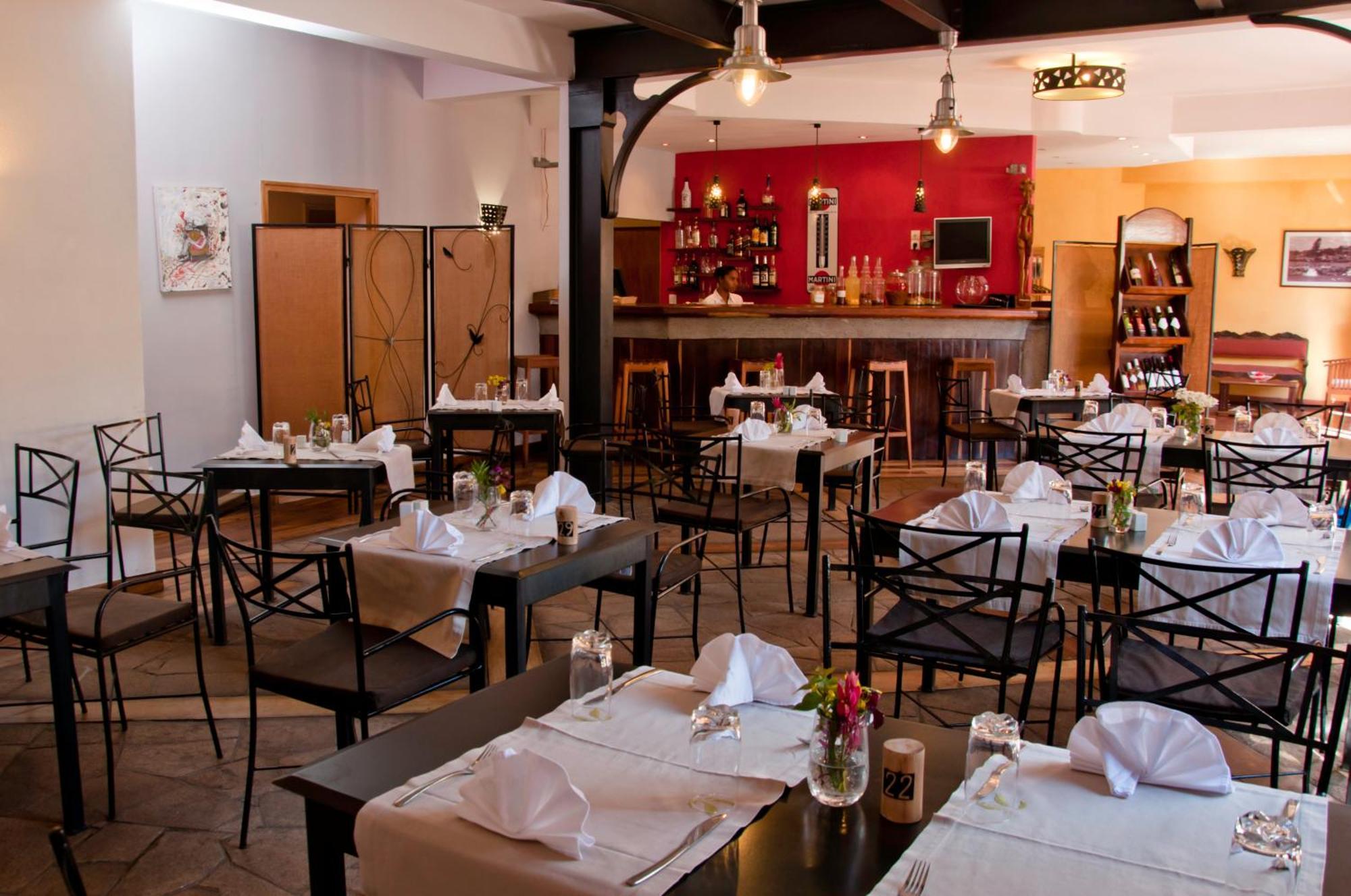 Hotel Restaurant Le Combava Antananarywa Zewnętrze zdjęcie